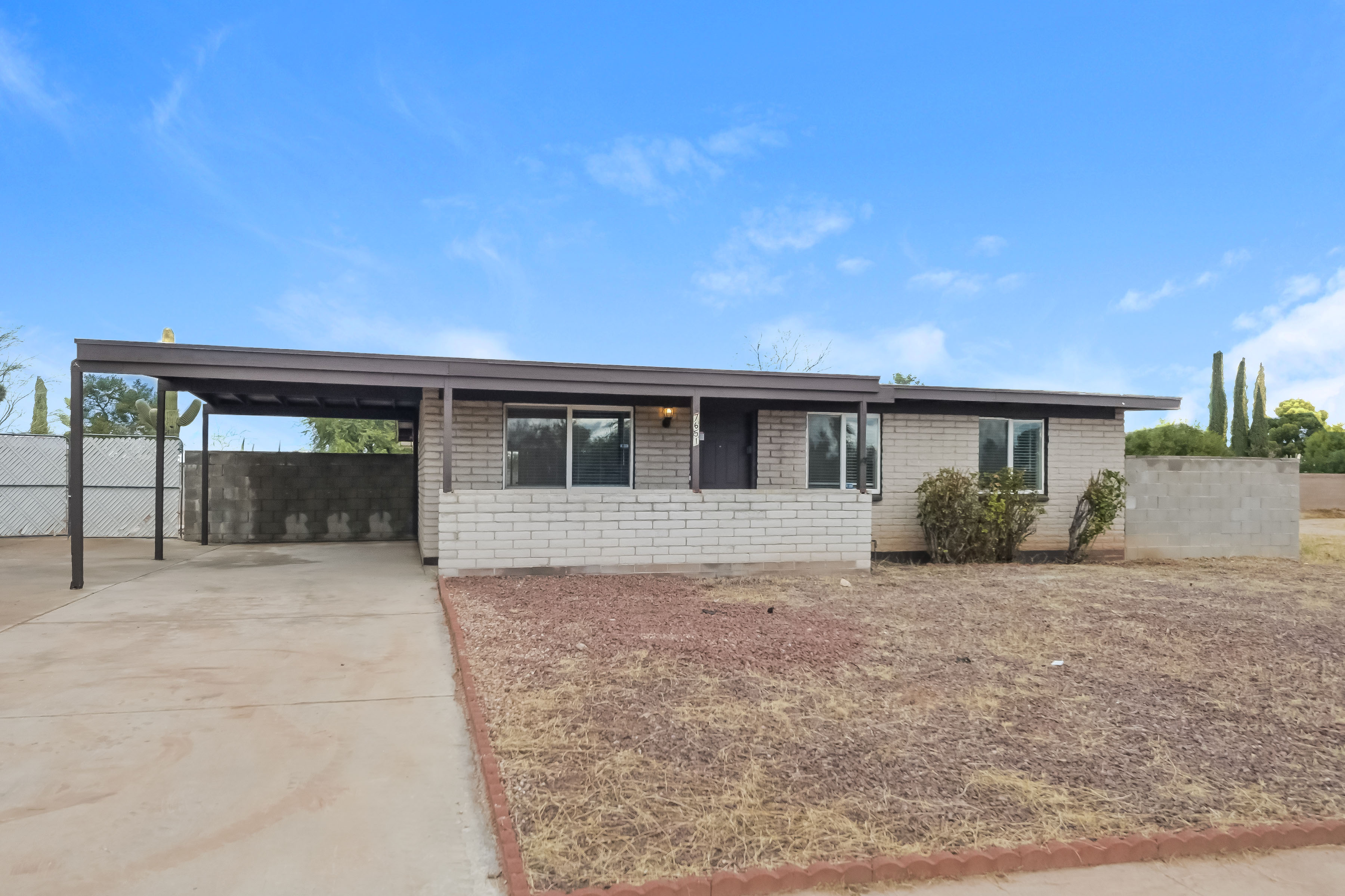 7651 E Poinciana Dr Tucson, AZ 85730